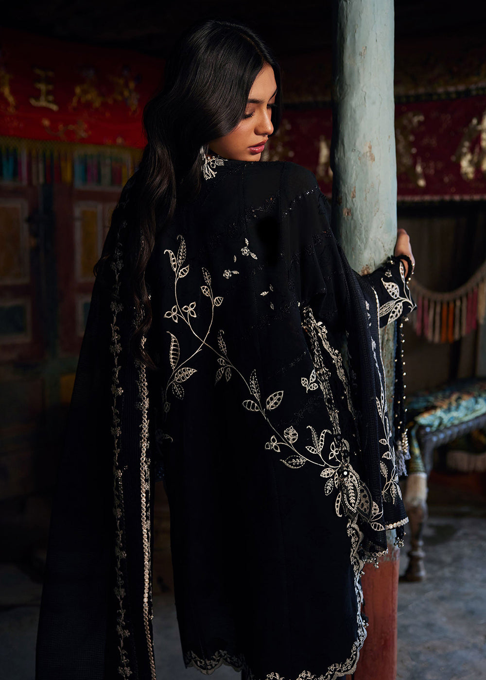 Buy Now Meiti Festive Lawn '26 by Zaha | MEI 梅 (ZL26-05 B) Online in US, UK, Canada, France, Greece, Germany, Ireland, Sweden, UAE & Worldwide at Empress.