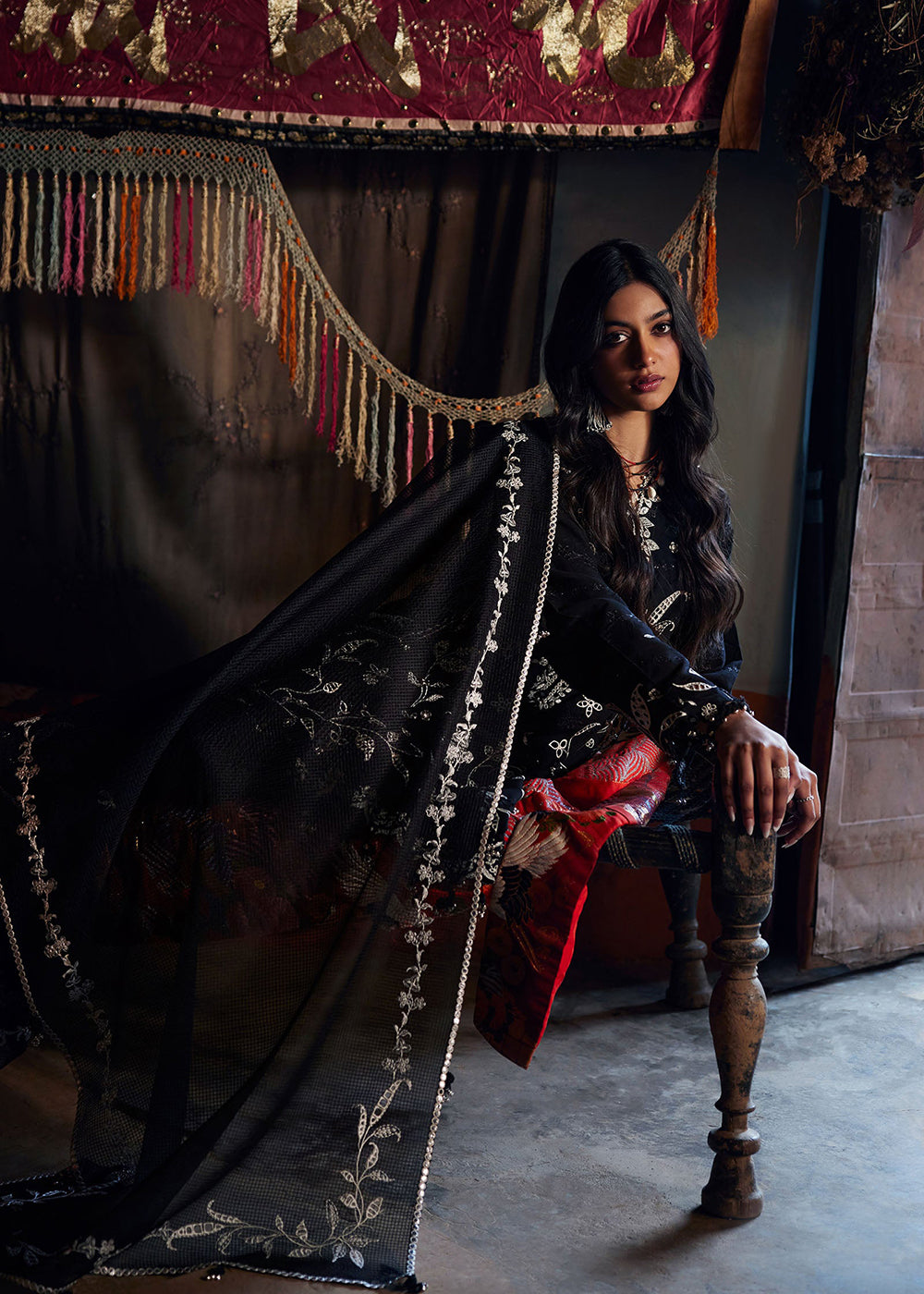 Buy Now Meiti Festive Lawn '26 by Zaha | MEI 梅 (ZL26-05 B) Online in US, UK, Canada, France, Greece, Germany, Ireland, Sweden, UAE & Worldwide at Empress.