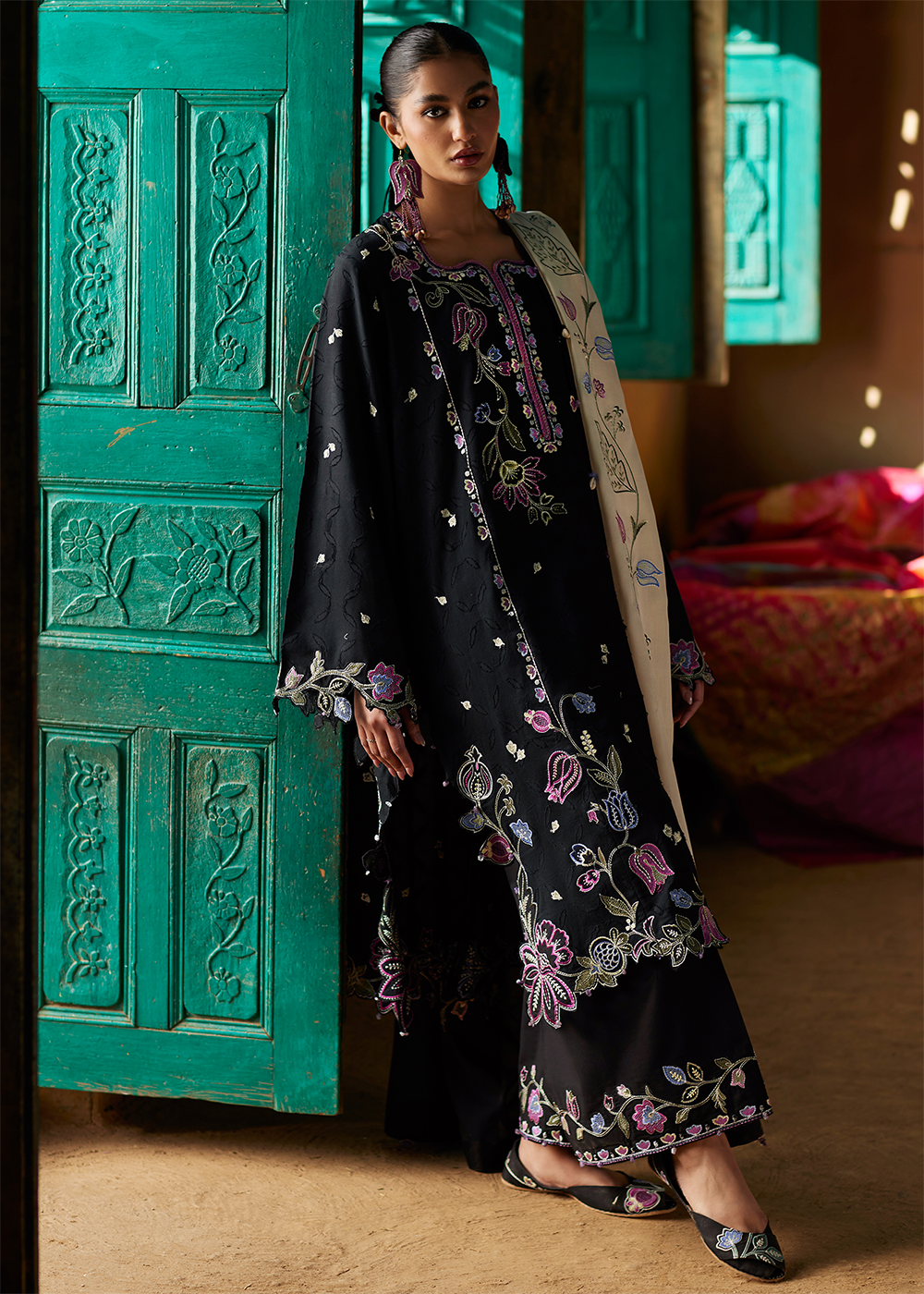Buy Now Meiti Festive Lawn '26 by Zaha | MÍ SÈ 蜜色 (ZL26-07 B) Online in US, UK, Canada, France, Greece, Germany, Ireland, Sweden, UAE & Worldwide at Empress.