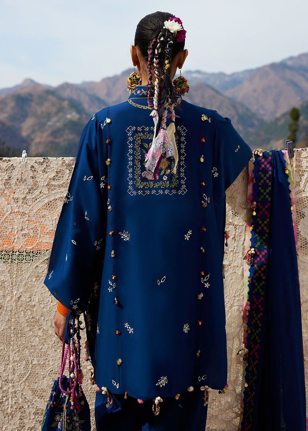 Buy Now Meiti Festive Lawn '26 by Zaha | CǍI FĒNG 彩风 (ZL26-08 A) Online in US, UK, Canada, France, Greece, Germany, Ireland, Sweden, UAE & Worldwide at Empress.