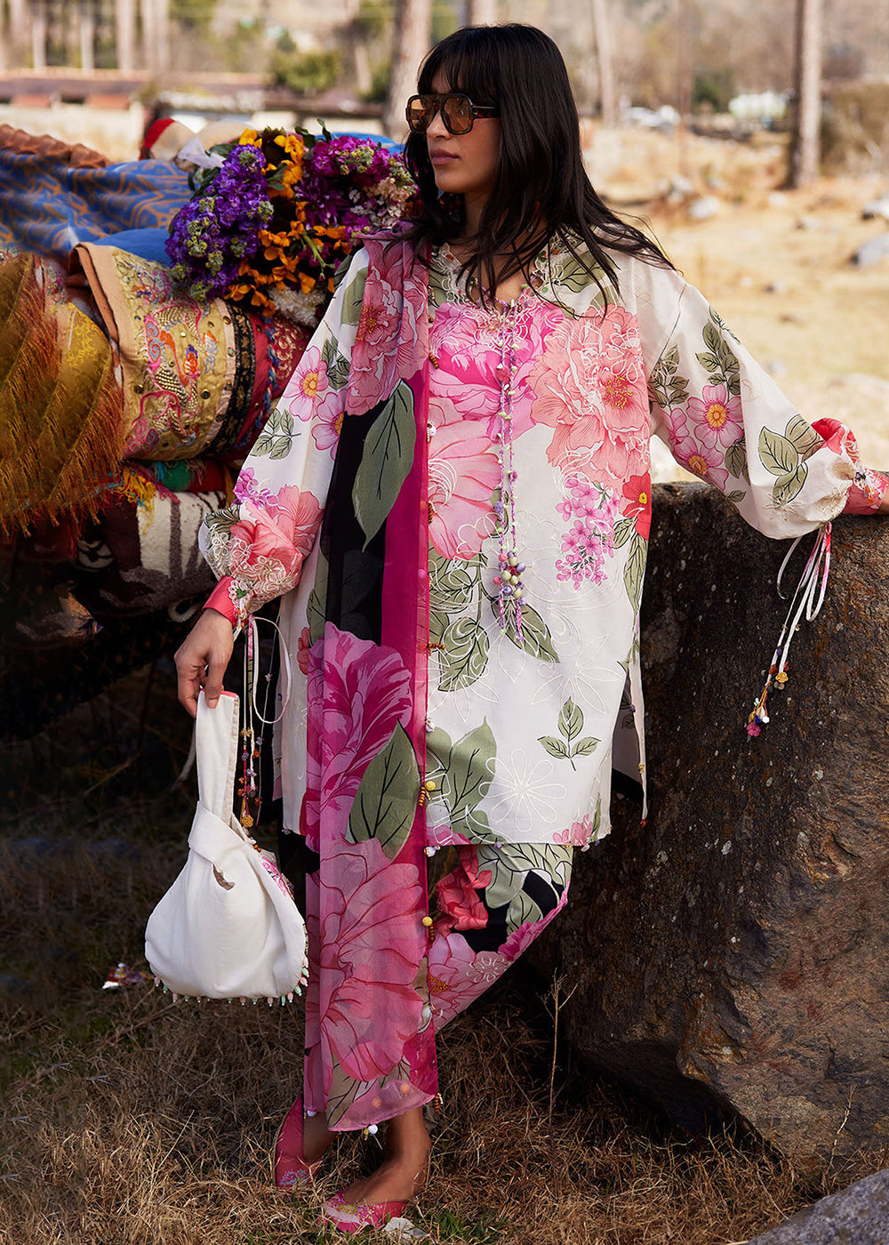 Buy Now Meiti Festive Lawn '26 by Zaha | YÀN HUĀ 艳花 (ZL26-13 B) Online in USA, UK, Canada, France, Greece, Germany, Ireland, Sweden, UAE & Worldwide at Empress.