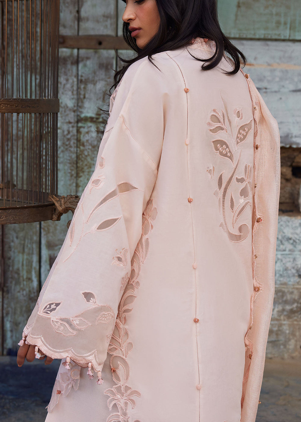 Buy Now Meiti Festive Lawn '26 by Zaha | TÁO RÓU 桃柔 (ZL26-14 A) Online in USA, UK, Canada, France, Greece, Germany, Ireland, UAE & Worldwide at Empress.