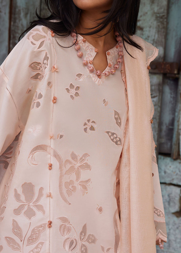 Buy Now Meiti Festive Lawn '26 by Zaha | TÁO RÓU 桃柔 (ZL26-14 A) Online in USA, UK, Canada, France, Greece, Germany, Ireland, UAE & Worldwide at Empress.