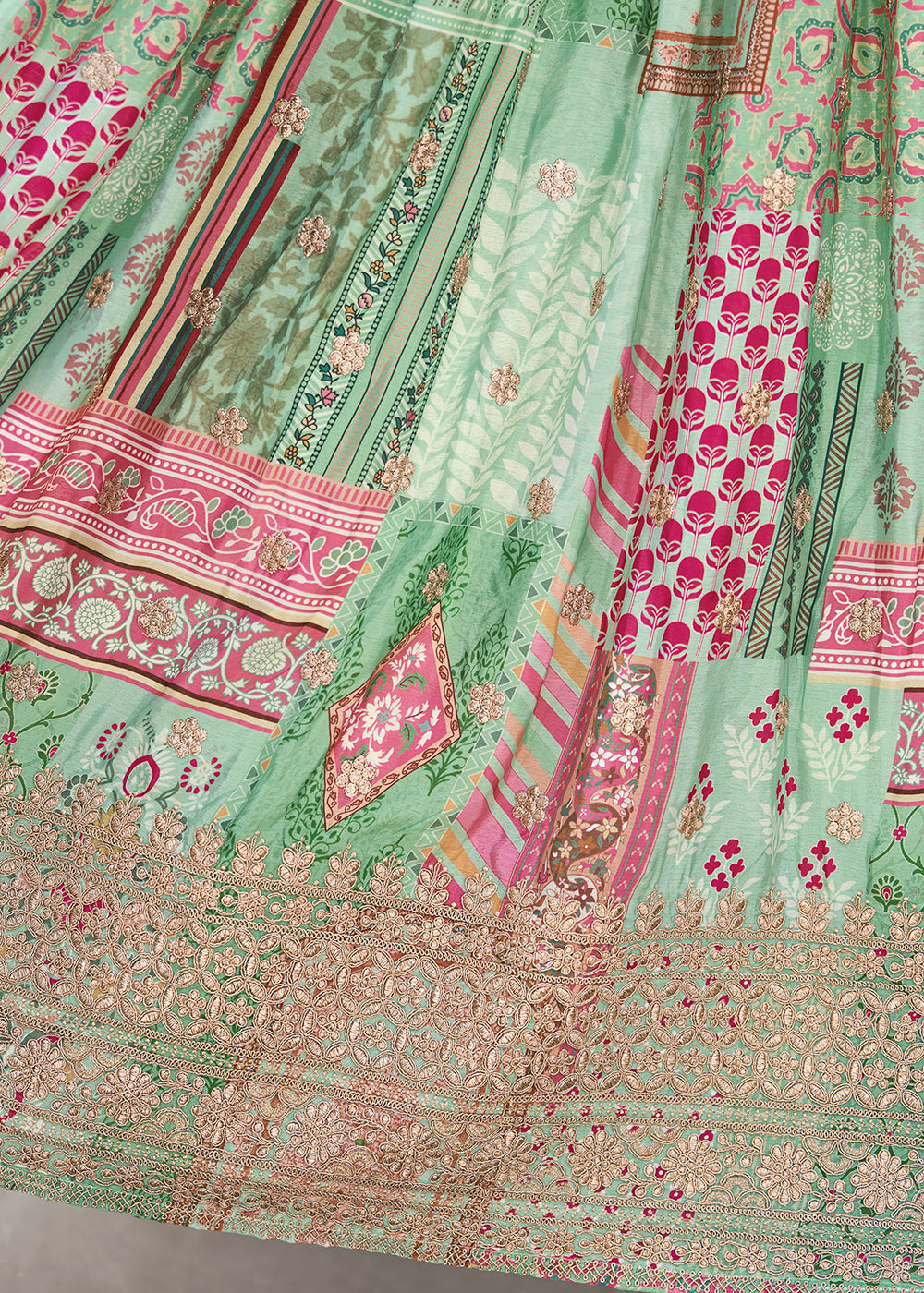 Buy Now Green Printed & Zari Dori Embroidered Lehenga Choli Online in US, UK, Canada, France, Italy, Germany, Australia, UAE, Spain & Worldwide at Empress.