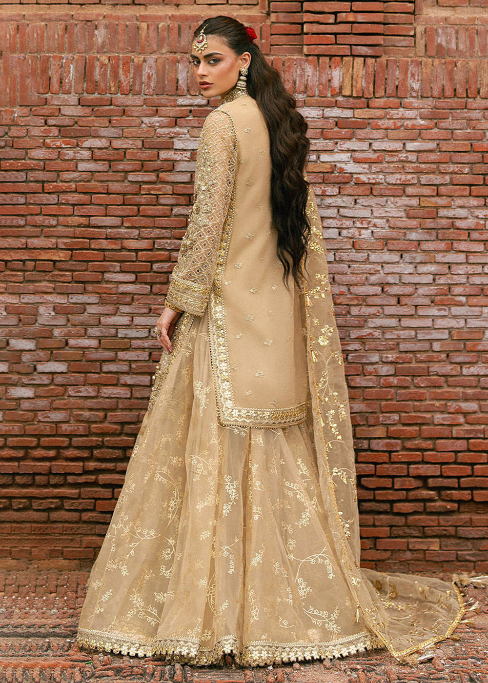 Buy Now Zarlish Wedding Formals '25 by MNR | ROSHNI Online in US, UK, Canada, France, Italy, Germany, Sweden, Greece, UAE, Netherlands & Worldwide at Empress.