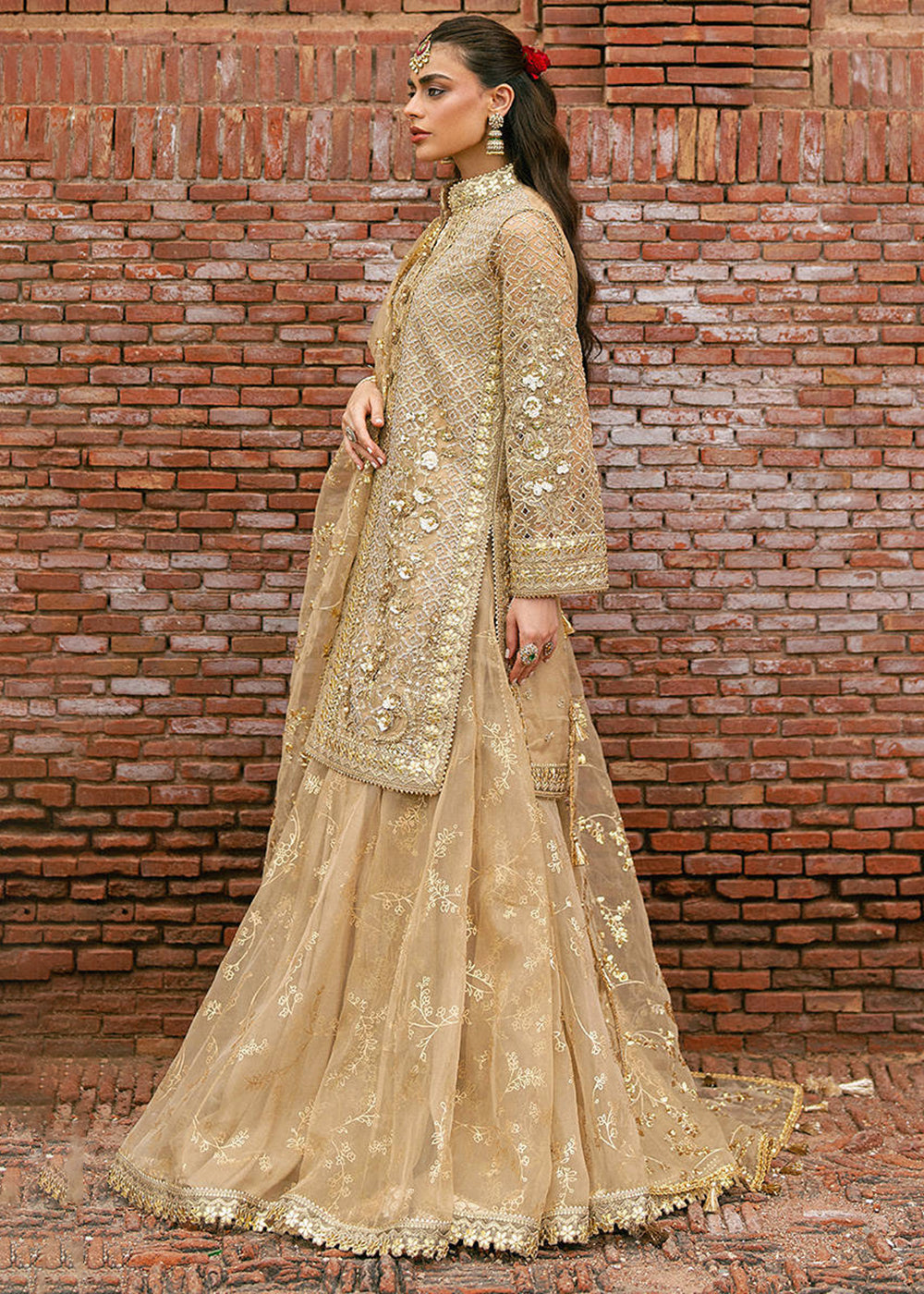 Buy Now Zarlish Wedding Formals '25 by MNR | ROSHNI Online in US, UK, Canada, France, Italy, Germany, Sweden, Greece, UAE, Netherlands & Worldwide at Empress.