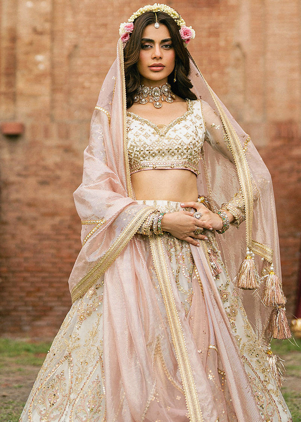 Buy Now Zarlish Wedding Formals '25 by MNR | KOHINOOR Online in US, UK, Canada, France, Italy, Germany, Sweden, Greece, UAE, Netherlands & Worldwide at Empress.