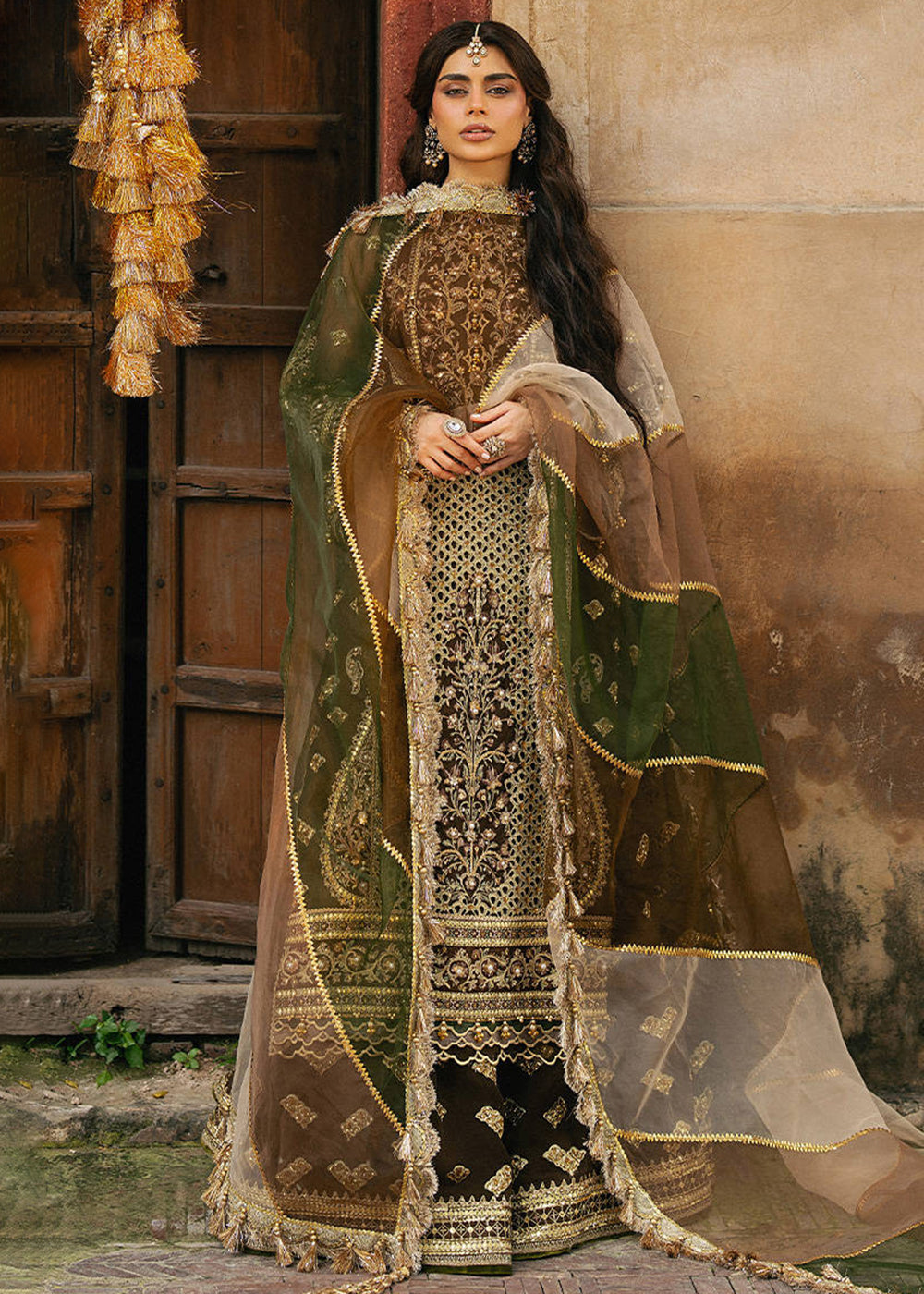 Buy Now Zarlish Wedding Formals '25 by MNR | TABEER Online in US, UK, Canada, France, Italy, Germany, Sweden, Greece, UAE, Netherlands & Worldwide at Empress.