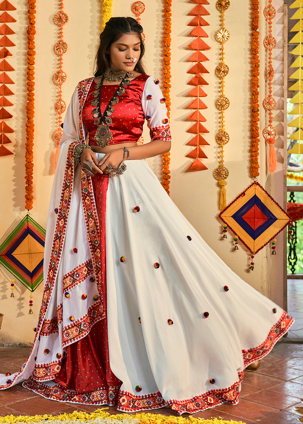 Chaniya Choli for Navratri and Wedding Wear Chaniya Choli in White