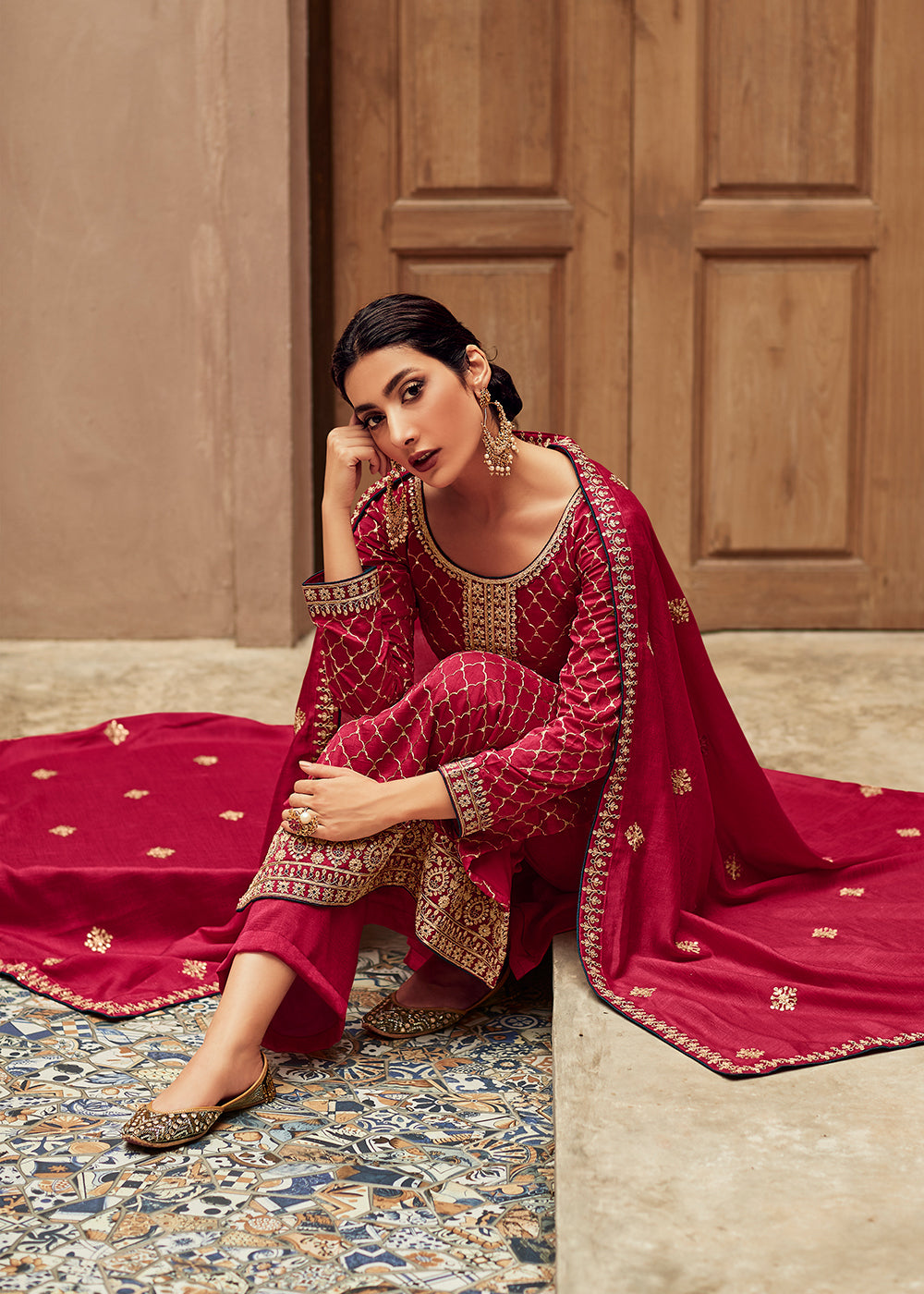 Buy Now Premium Silk Pink & Gold Embroidered Indian Salwar Kameez Online in USA, UK, Canada & Worldwide at Empress Clothing. 