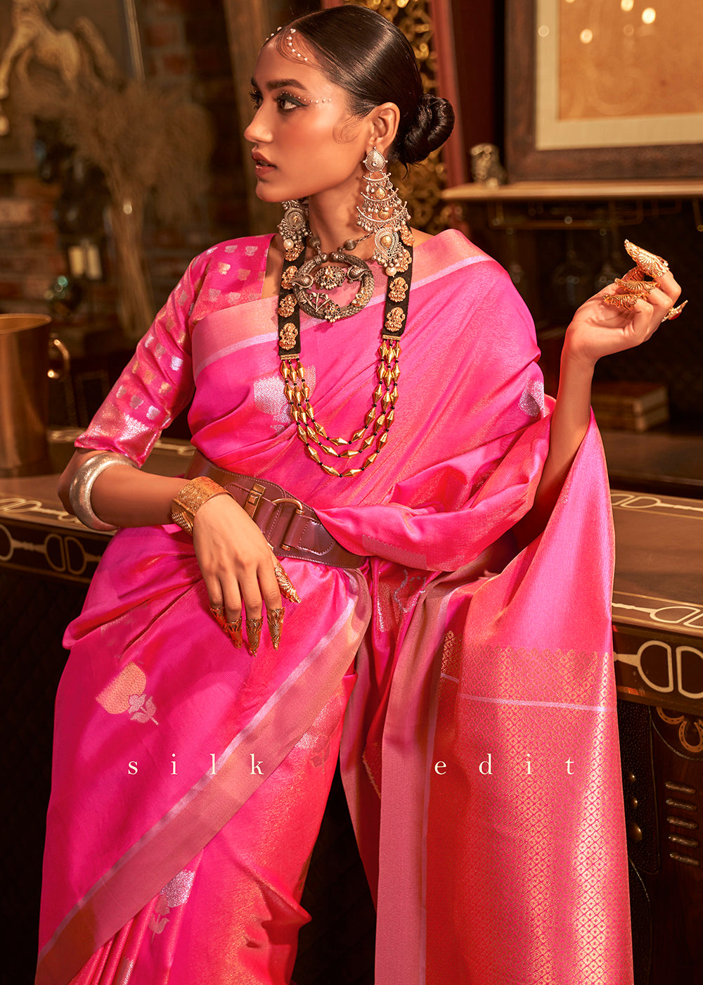 Buy Now Grandiose Pink Handloom Silk Weaving Contemporary Saree Online in USA, UK, Canada & Worldwide at Empress Clothing.