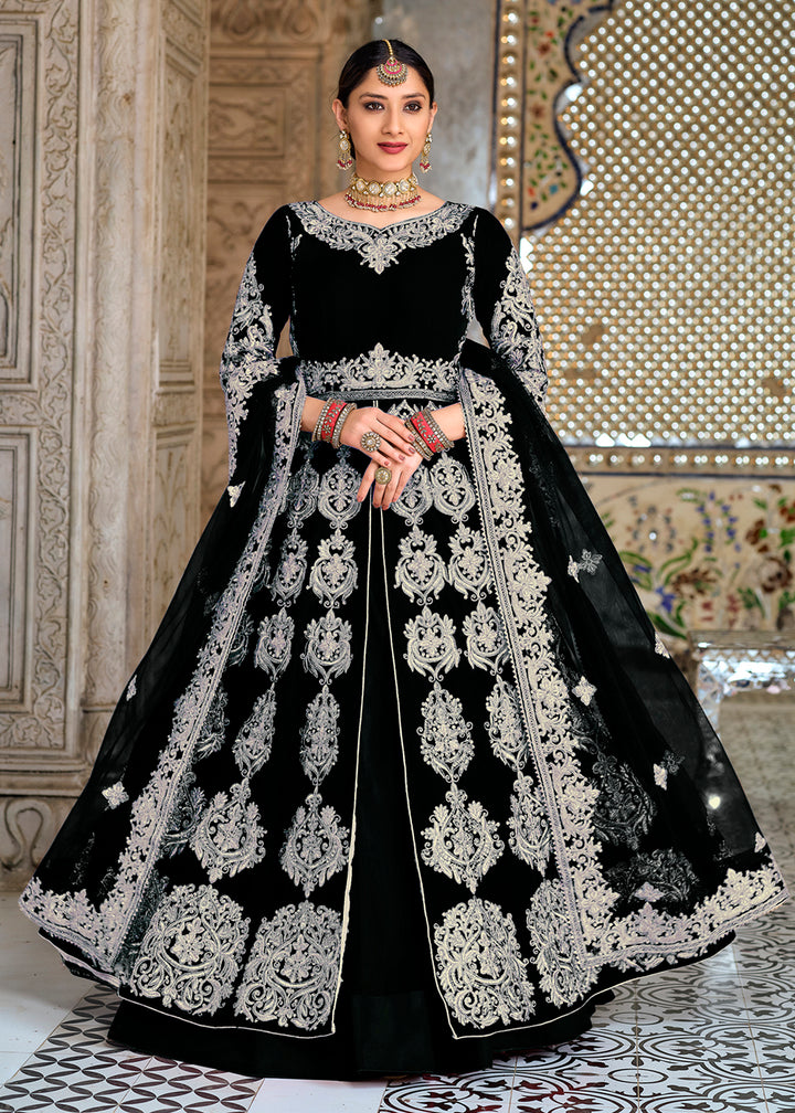 Buy Now Designer Vivacious Black Front Slit Lehenga Wedding Velvet Lehenga Choli Online in USA, UK, Canada, Italy & Worldwide at Empress Clothing.
